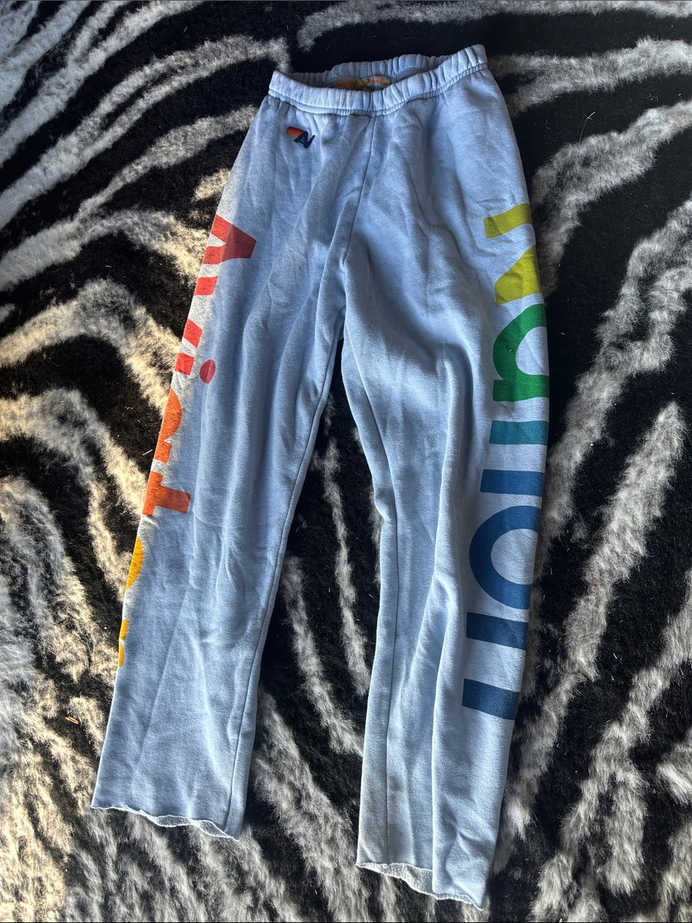 Aviator Nation Lot, smiley, bolt, logo joggers and tee - Picture 5 of 12